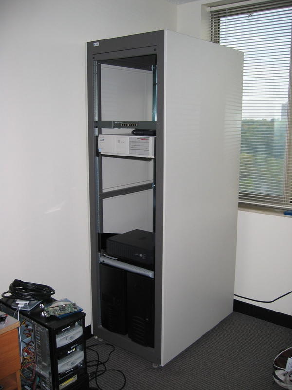 20051003-1951 Rack 001